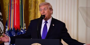 Doctor Sounds Alarm After Trump Rambles About Drapes During War Update