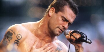 Henry Rollins Talks ‘Corporate Punk’ and Shares Opinion on Green Day in 1994 Interview