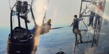 2 Hot Air Balloon Passengers Saved in Dramatic Mid-Air Rescue