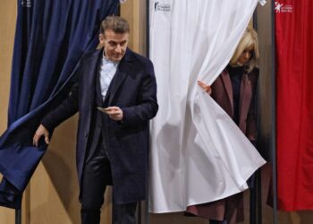 France flashes a warning for the U.S.