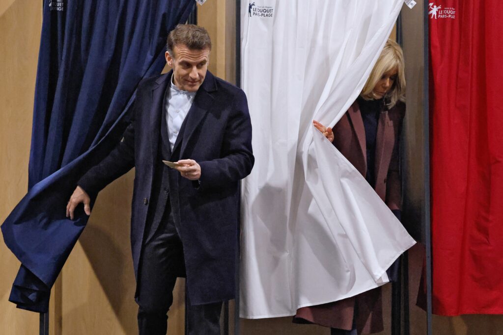 France flashes a warning for the U.S.