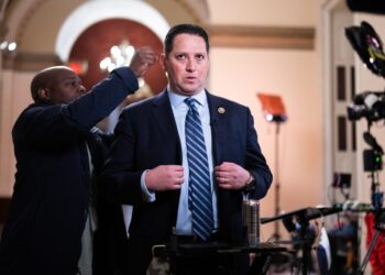 Rep. Gonzales admits to affair with aide who later set herself on fire