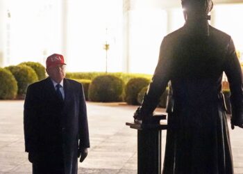 White House Humiliated After Mixing Up Founding Fathers