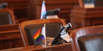 Strict new Kansas law forces trans drivers to hand over their licenses