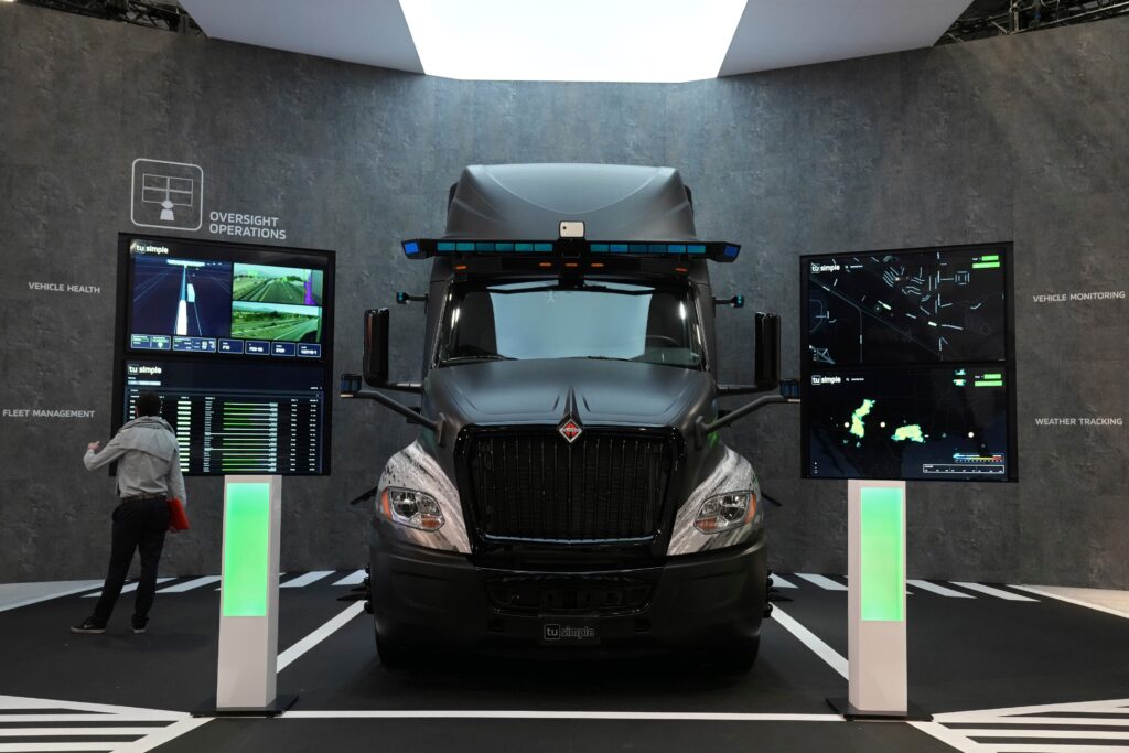 California’s false choice on autonomous trucks