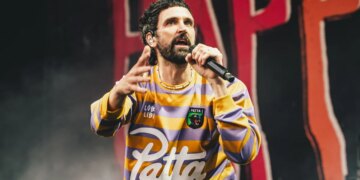 Kasabian Frontman Serge Pizzorno Shares Inspirations From Three Major Artists While Planning New Live Shows