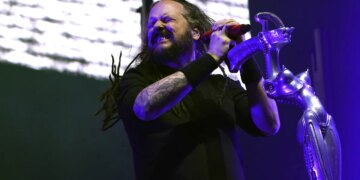 Korn Goes Viral After TikTok Finds Out ‘Freak on a Leash’ Syncs Perfectly With Pop Song Choreography
