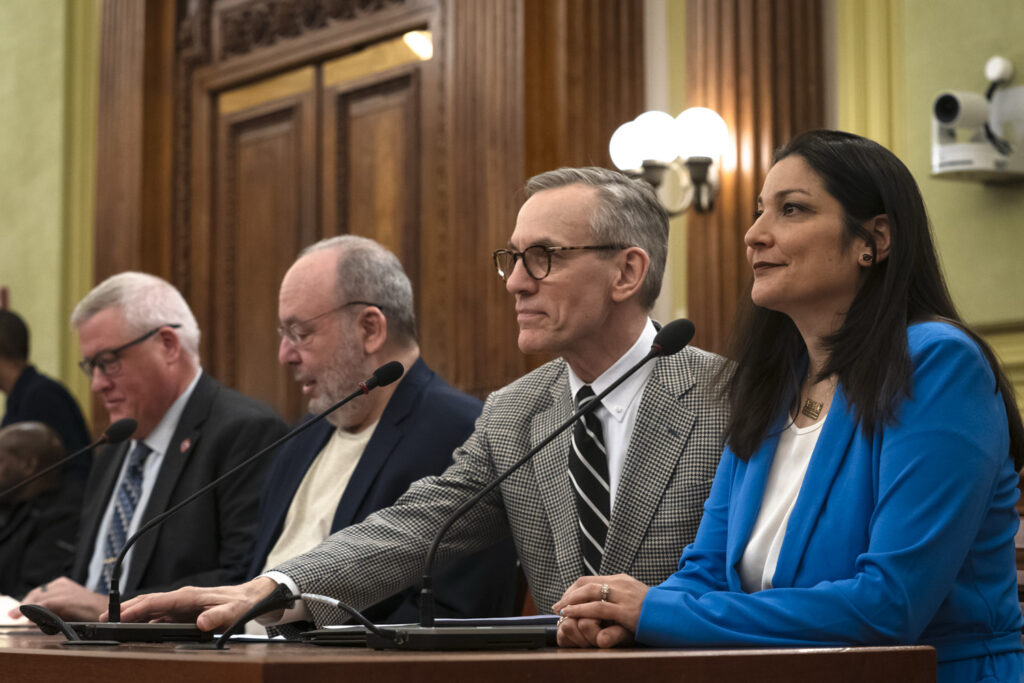 After tensions, D.C. may give fire department more say over 911 center