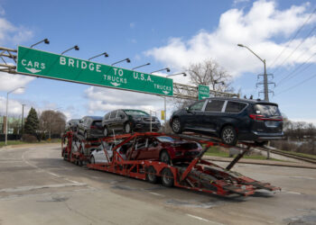 Trump threat to blow up trade deal puts Canada’s auto town on the spot