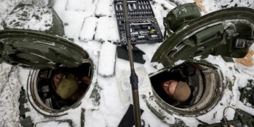 Putin is failing. These charts prove it.