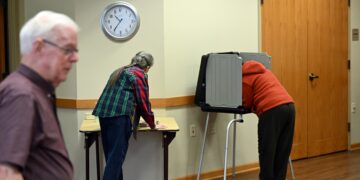 Wisconsin elections chair reminds voters they can’t bet on state races