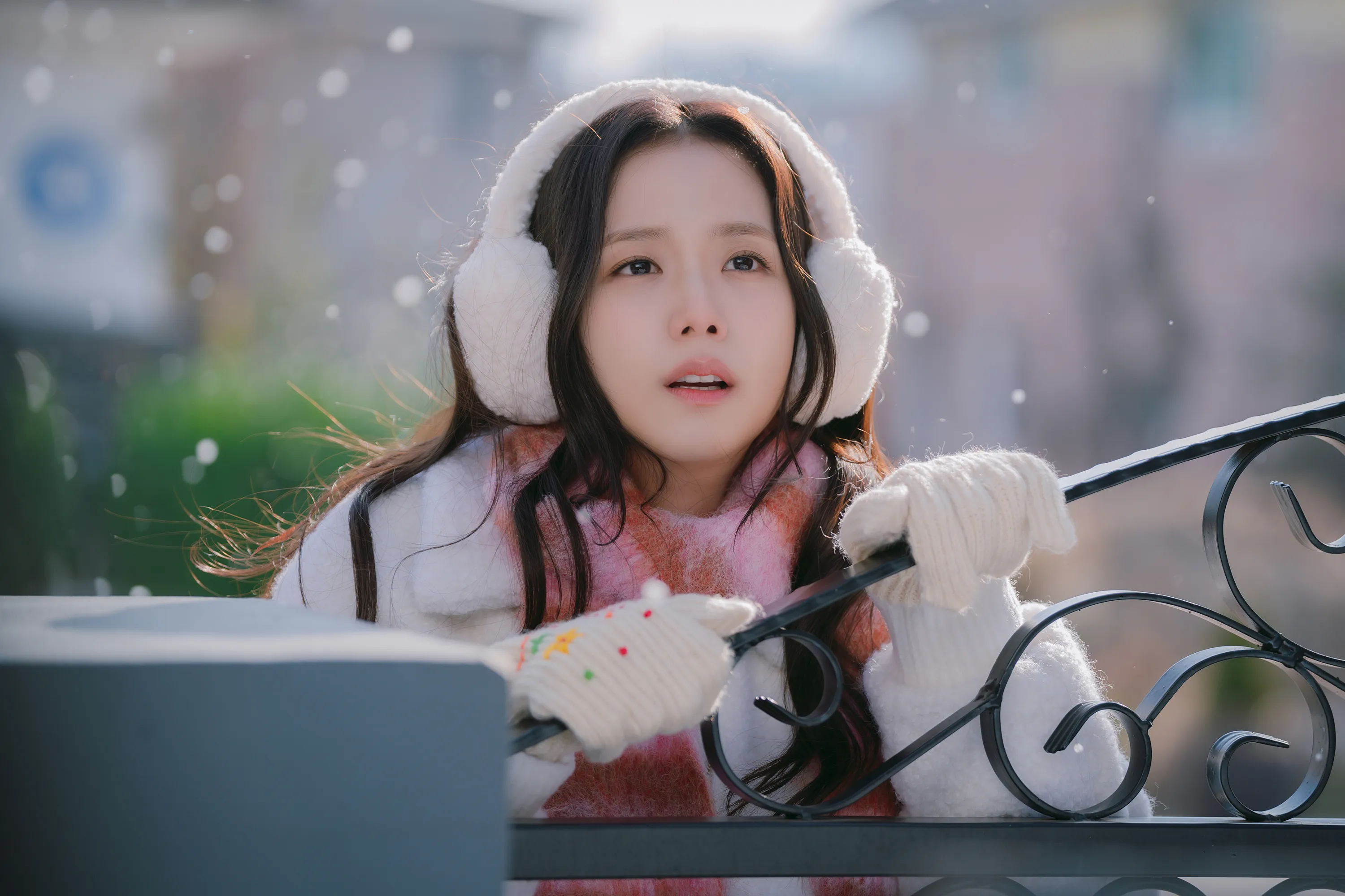 Boyfriend on Demand Jisoo as Seo Mi-rae in Boyfriend on Demand. Cr. Kim Jeong-won/Netflix © 2026