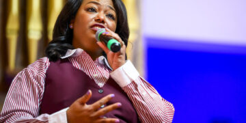 Why 2026 politicians are stuck in 2016