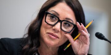 Flirty Trump Goon Schmoozes at White House Bash Amid Cheating Scandal