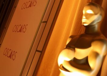 It’s Time for the Oscars, So Never Mind the Slumping Industry and the War