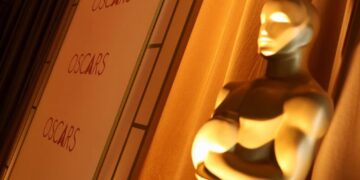 It’s Time for the Oscars, So Never Mind the Slumping Industry and the War