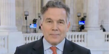 MAGA Senator Finally Admits Truth About Trump’s Gas Price Crisis