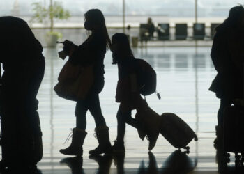 Far fewer immigrants are moving to big cities in U.S., data shows