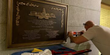 Long-delayed Jan. 6 plaque honoring police quietly erected overnight at Capitol