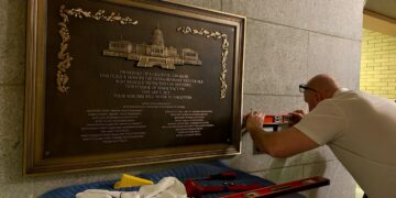 Long-delayed Jan. 6 plaque honoring police installed in Capitol at 4 a.m.