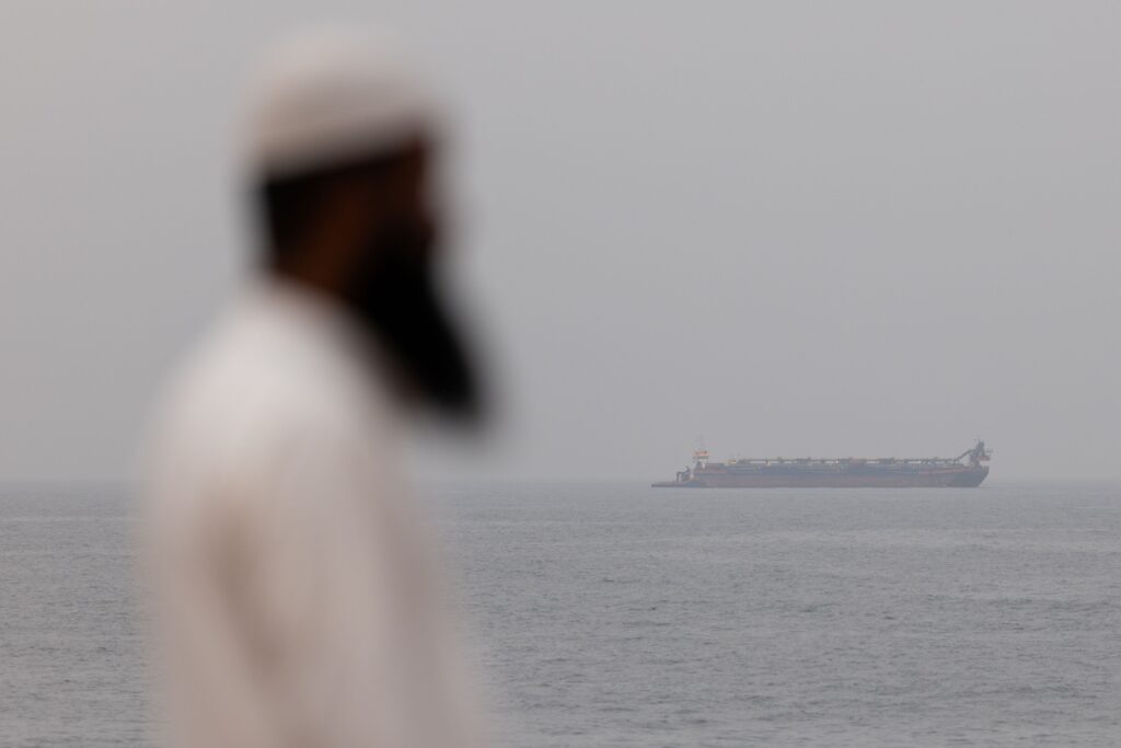 Trump signals U.S. may leave allies to manage Iran fallout