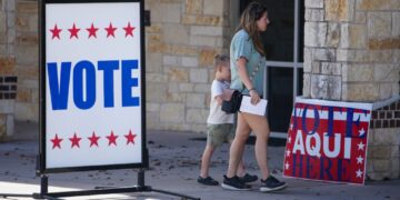 Texas primaries raise GOP alarm about Latino voters