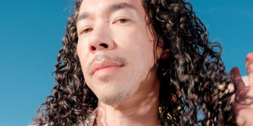 The Man Behind the Oscars ‘Glambot’