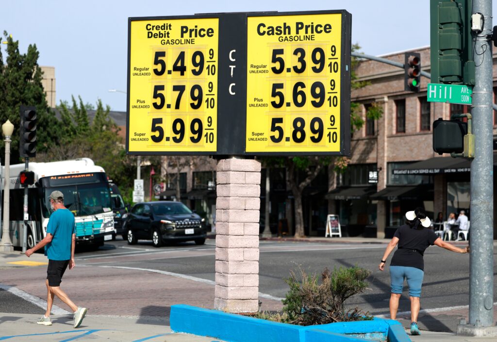 Gas hits $4 a gallon for the first time in nearly four years