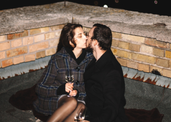 The 6 Zodiac Sign Matches With the Most Intense Chemistry