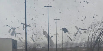 At Least 4 Dead and 12 Injured as Tornadoes Slam Michigan