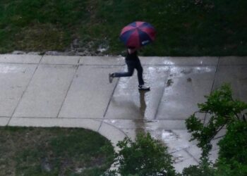 Some D.C.-area schools to dismiss early or teach remotely due to Monday storms