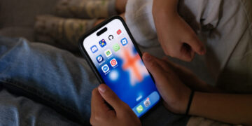 There’s a limit to social media bans. Parents have to do the rest.