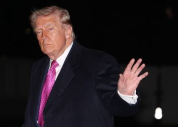 Trump says U.S. negotiating with Iranian leaders, despite Iran’s denials