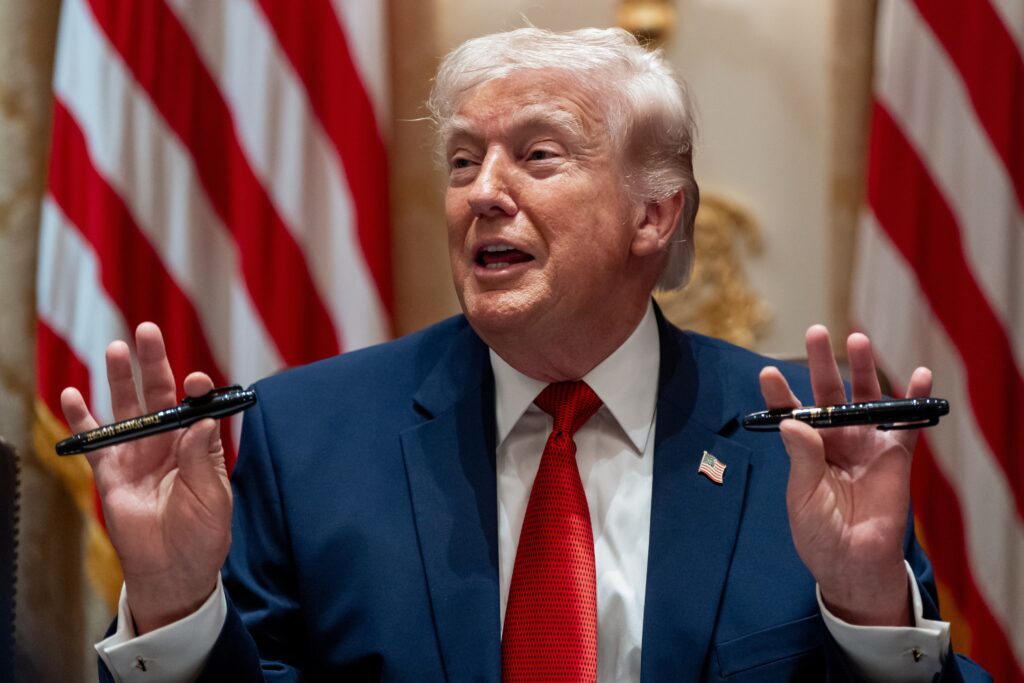 Trump imagines negotiation with Sharpie maker for $5 signature pens