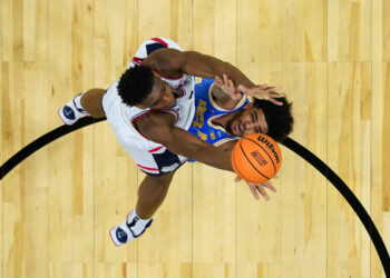 Why my dad called home for a UConn hoops play-by-play before he died