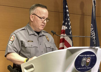 Video shows officer shoot man who police say was stabbing his third victim