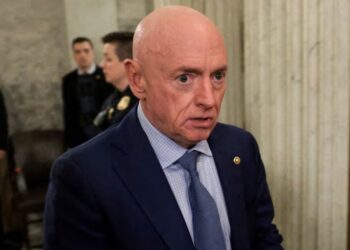 War Hero Says Random People Off the Street Would Handle Iran Better Than Trump