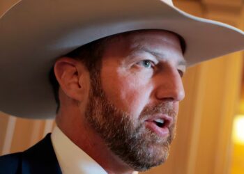 MAGA Senator Forgets Who Trump’s War Is Against