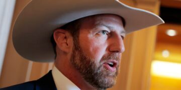 MAGA Senator Forgets Who Trump’s War Is Against