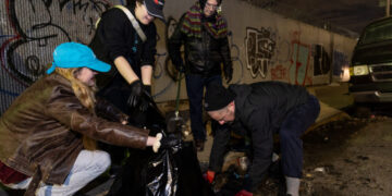 NYC’s newest hobby is cleaning up trash and documenting the filth