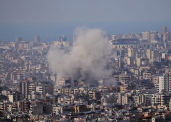 State Dept. scrambles to aid stranded Americans amid attacks, airport closures