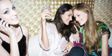 If Your Date Dumps You, Their Friends Are Probably to Blame