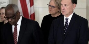 ‘Living on borrowed time’: Analyst warns America’s fate rests on one Supreme Court vote