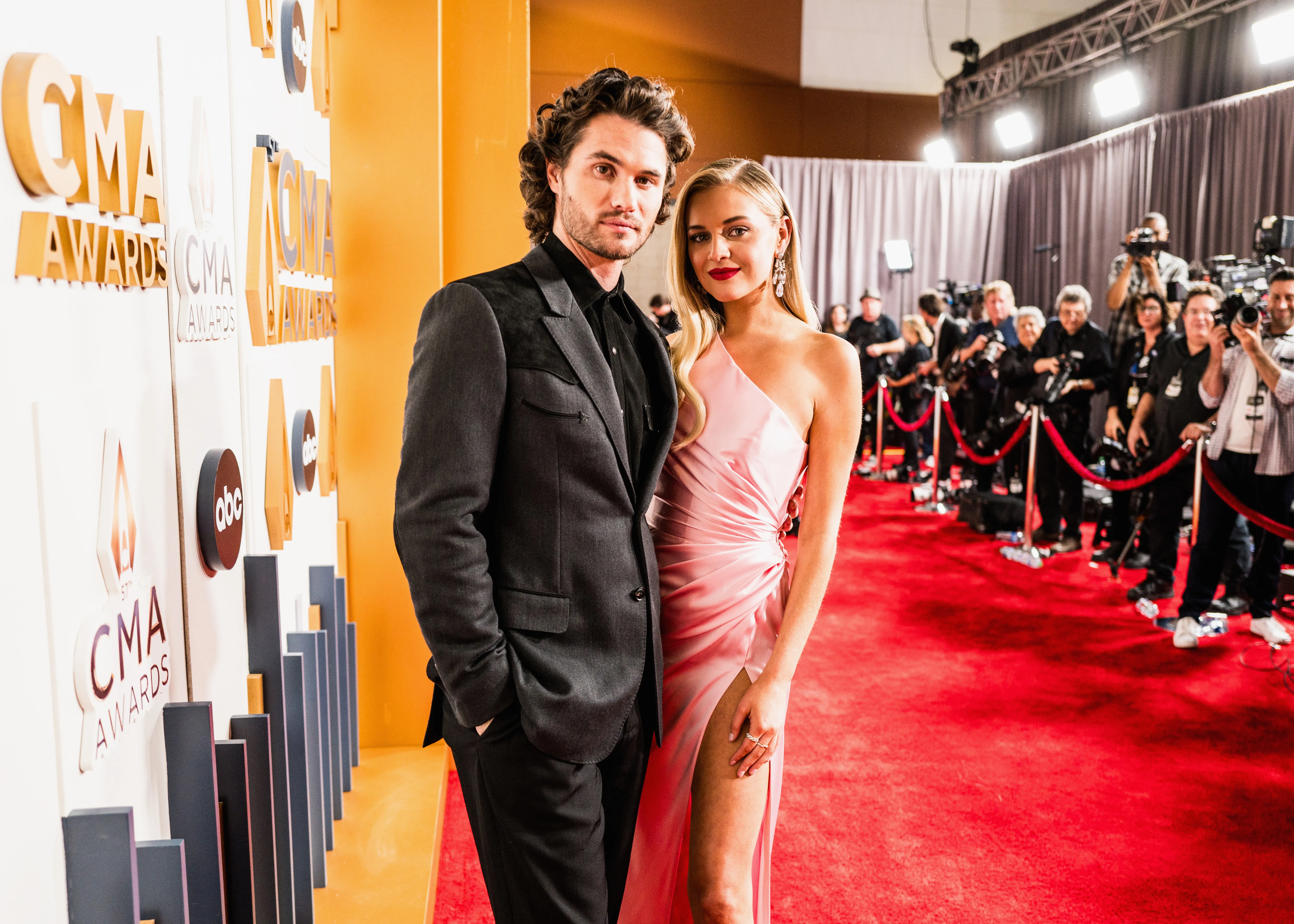 Chase Stokes and Kelsea Ballerini at the 57th CMA Awards at Bridgestone Arena in Nashville on Nov. 8, 2023. 