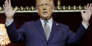 Bill Maher taunts ‘big man’ Trump for failing to ‘block’ honorary award