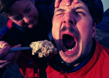 Cramming Oatmeal in Your Mouth for 2 Days Straight Does Something Strange to Your Body