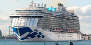 Cruise ship abruptly changes course to rescue people in distressed boat: ‘Knew something’ was up