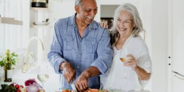 Seniors over 80 who eat specific diet may be less likely to reach 100 years old