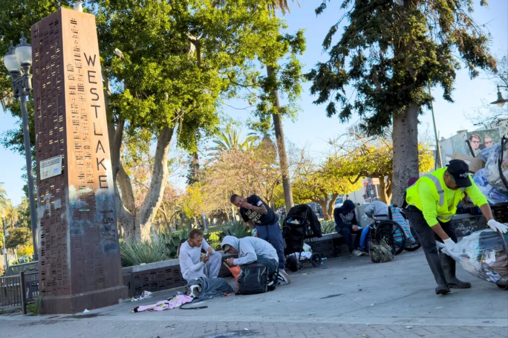 MacArthur Park cleanup: Blink and you missed it