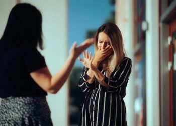 Dear Abby: My best friend is too busy for me